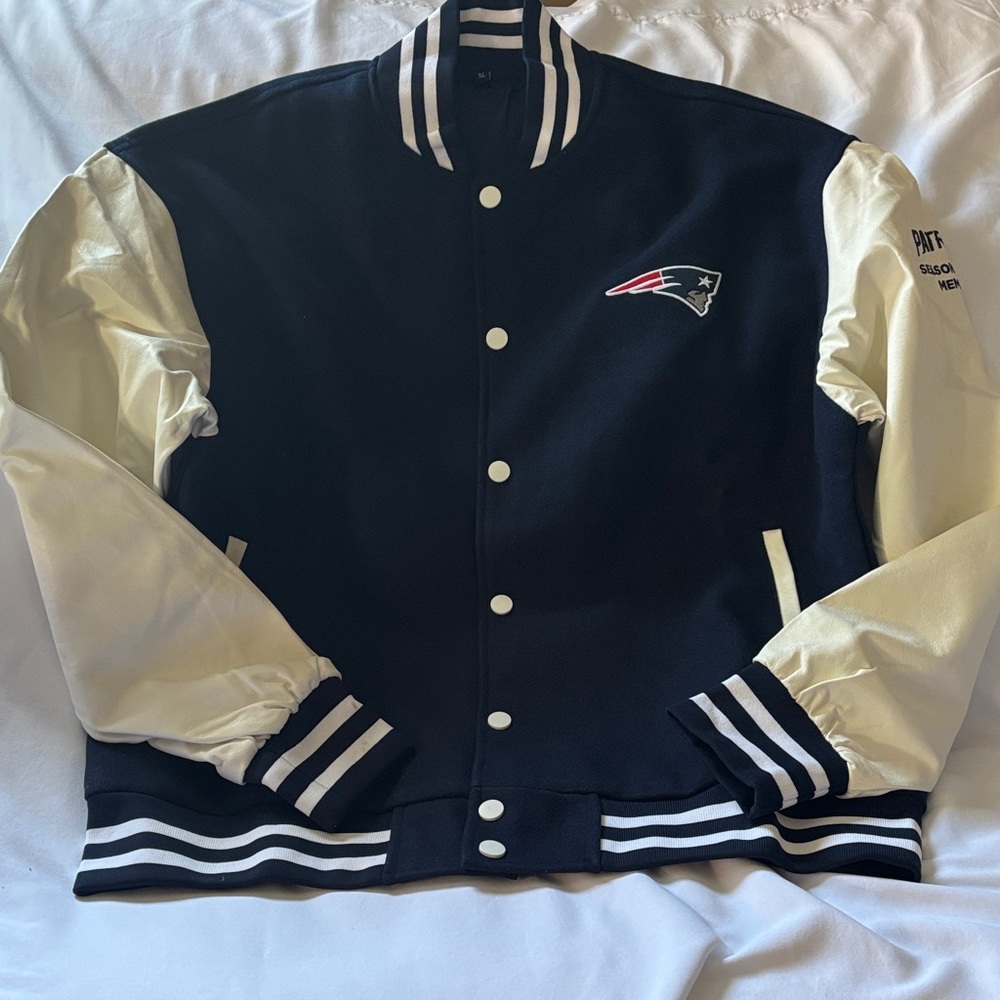 Members Only Patagonia Navy and White Letterman-Style Jacket - Picture 3 of 4